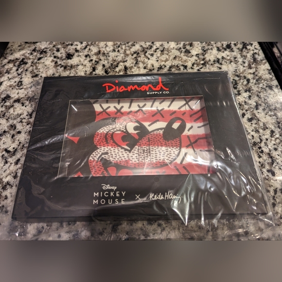 Diamond Supply Co x Disney Mickey Mouse x Keith Haring Key Tray - Picture 4 of 5